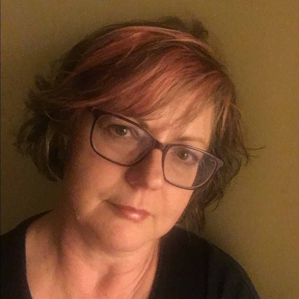 Meet your Posher, Leanna